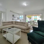 Immogroom - Terrace - Near Shops - Parking - Wifi - Ac Livingroom