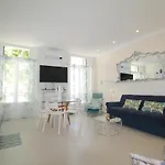Alc - Car40 11 Min Palais And Beaches