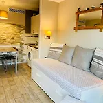 Joli Cozy Appartement, Apercu Mer, Piscine, Gardien