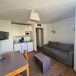 Nice Apt For 4 In Cannes
