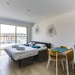 Immogroom - Renovated Apartment - Terrace - Ac - Wifi