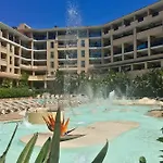 Cannes, Formidable T2 Avec Piscine A 2 Min De La Mer