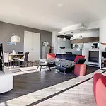 Un Palais Au Prix D\'Un 3 Etoiles