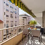 Majestic Apartment