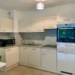 Oxford 1 Bedroom Apartment In A Brand New Building With A Pool