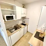 CANNES-PASSY - TRÈS BEAU STUDIO POUR 4 PERS - PISCINE DANS RÉSIDENCE - PARKING PRIVé - JARDIN