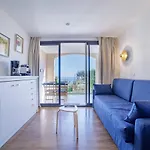 Guestready - Lovely Apartment With A Pool And A Sea View
