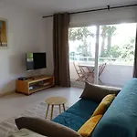 Lovely Appartement With Balcony 5Min Train Station