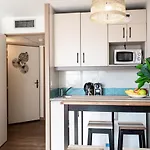 C1 Clemenceau Pool Balcony Bath Ac 2Mins Walk To Sand Beach