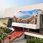 Studio 2 Steps From The City Center Beachs And The Palais