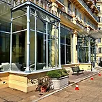 Old Grand Hotel