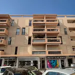 Immogroom - Renovated - Loggia - Clear View - Parking Common - Ac - Wifi