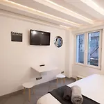 Beautiful Studio 14 M For 2 With Wi-Fi Downtown
