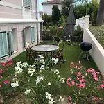 Cannes 2 Pieces De 49 M2 ,Piscine. Jardin Privatif
