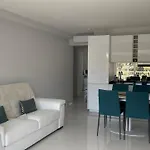 Cannes Pointe Croisette : superbe logement vue mer