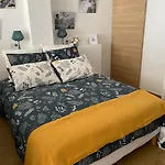 Studio 30 M2 Hyper centre, Neuf, Parking Gratuit, 3 Étoiles