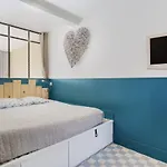 Croisette Beach Cannes Banane 4 Sleeps Apart