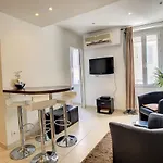 1 Bedroom Notre Dame 2 Mins From The Croisette And The Palais 225