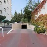 Appartement 2 Pieces Au Calme Proche Martinez Avec Parking Prive