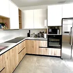 Maison de Ville de 6 Chambres tout confort Inclus à Cannes