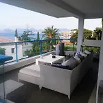 Modern One Bedroomed Apartment Just Off The Cannes Seafront With A Terrace And Pool Access 1753