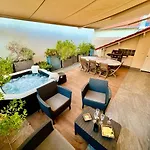 Cannes, Mer A 500 M, Maison Rare