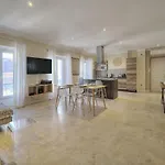 Immogroom- Apartment 70M2 - Renovated - Wifi - Ac - Close To Everything