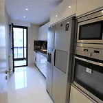 Appartement De Standing 100 M2, 100 Metres Croisette