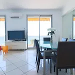 Plage Superb Bright Apartment With Sea View & Close To Cannes Center