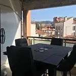 2 Pieces Avec Terrasse -Calme-Sans Vis A Vis-Garage-Centre De Cannes