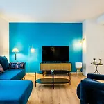 3-Br Apartment Steps From Palais Des Festivals