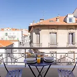 Cannes Centre Apartment With A Balcony