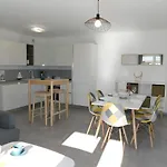 Magnificent 3-Room \