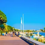 Superbe Appartement Avec Terrasse Centre-Ville Et Plage A 5 Min