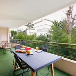 Select Home Yourhosthelper