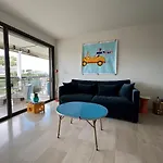 Superbe Studio Avec Terrasse, Vue Panoramique, Piscine, Parking Ferme Gratuit