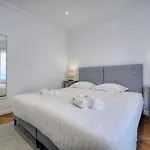 Loena Cannes Centre - Appartement Entier 2 Pieces - 4 Personnes - Proche Croisette Palais Festival Plage - Internet Gratuit - Climatisation - Non Fumeur