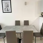 Modern One Bedroom Apartment In Cannes