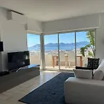 Proche De La Croisette Et Plage