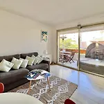 Beautiful Flat With Terrace Near Croisette