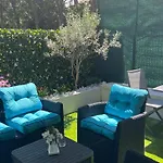 Studio Avec Belle Terrasse