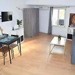 Grand Studio-Mezzanine-Centre Cannes