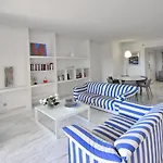 Stunning 3-Br Apartment With Large Terrace And Pool