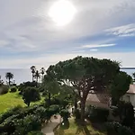 4-Room Apartment With Terrace & Sea View 5-Minute Walk To The Beach