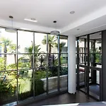 Renovated 2-Br Apartment With Terrace And Pool