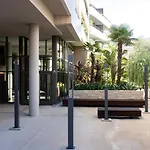 Renovated 2-Br Apartment With Terrace And Pool