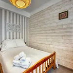 New 2-Bed Central Cannes Apt