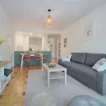Immogroom - Modern With Terrace - Air Conditioning - Wifi