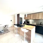 Jj Home