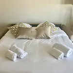 La Douceur De Vivre A Cannes